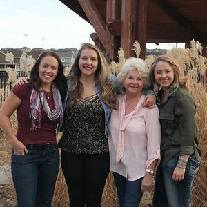 Meet your Posher, Deborah